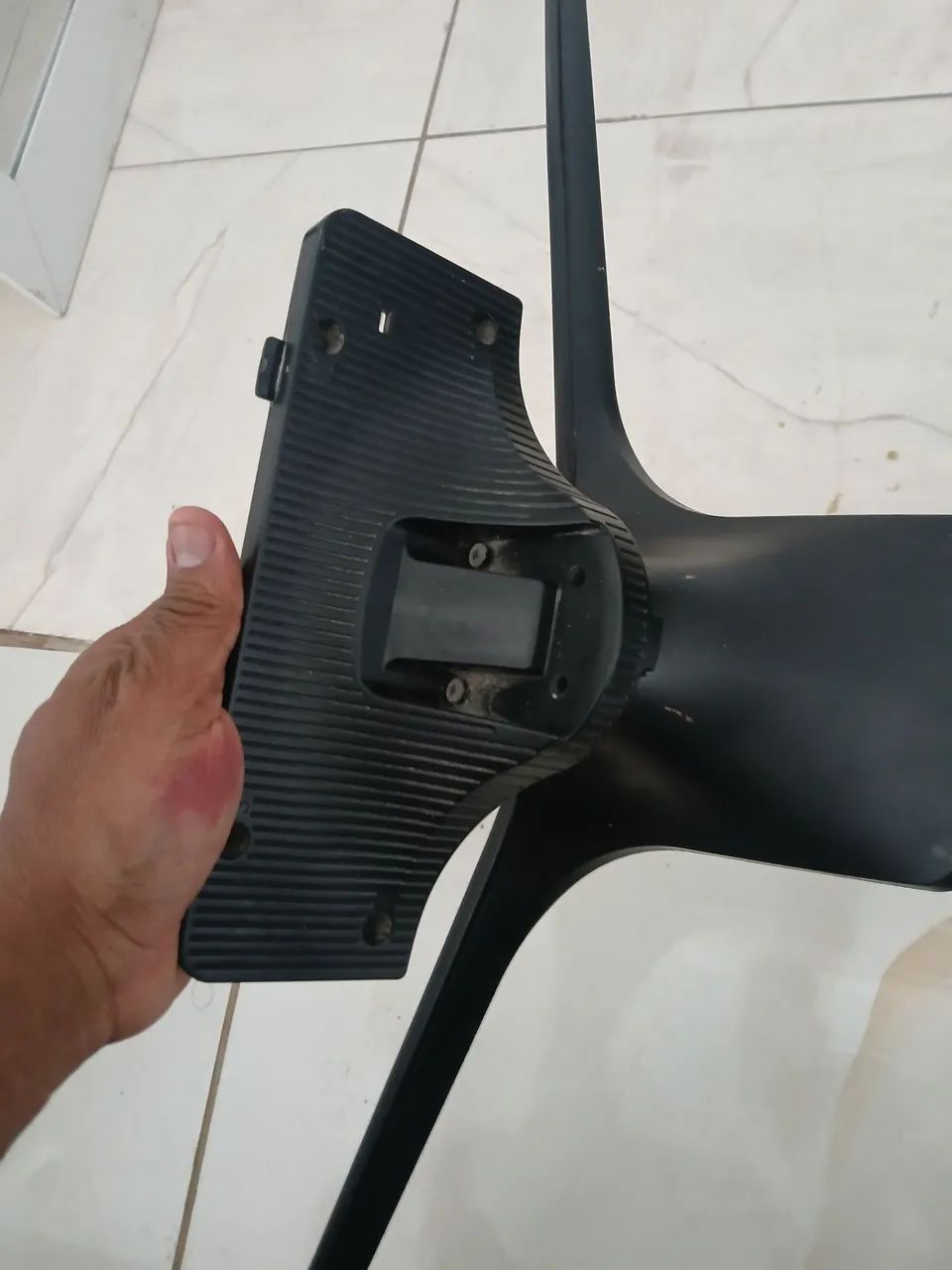 Vende-se pés da tv sansung 55 polegadas 