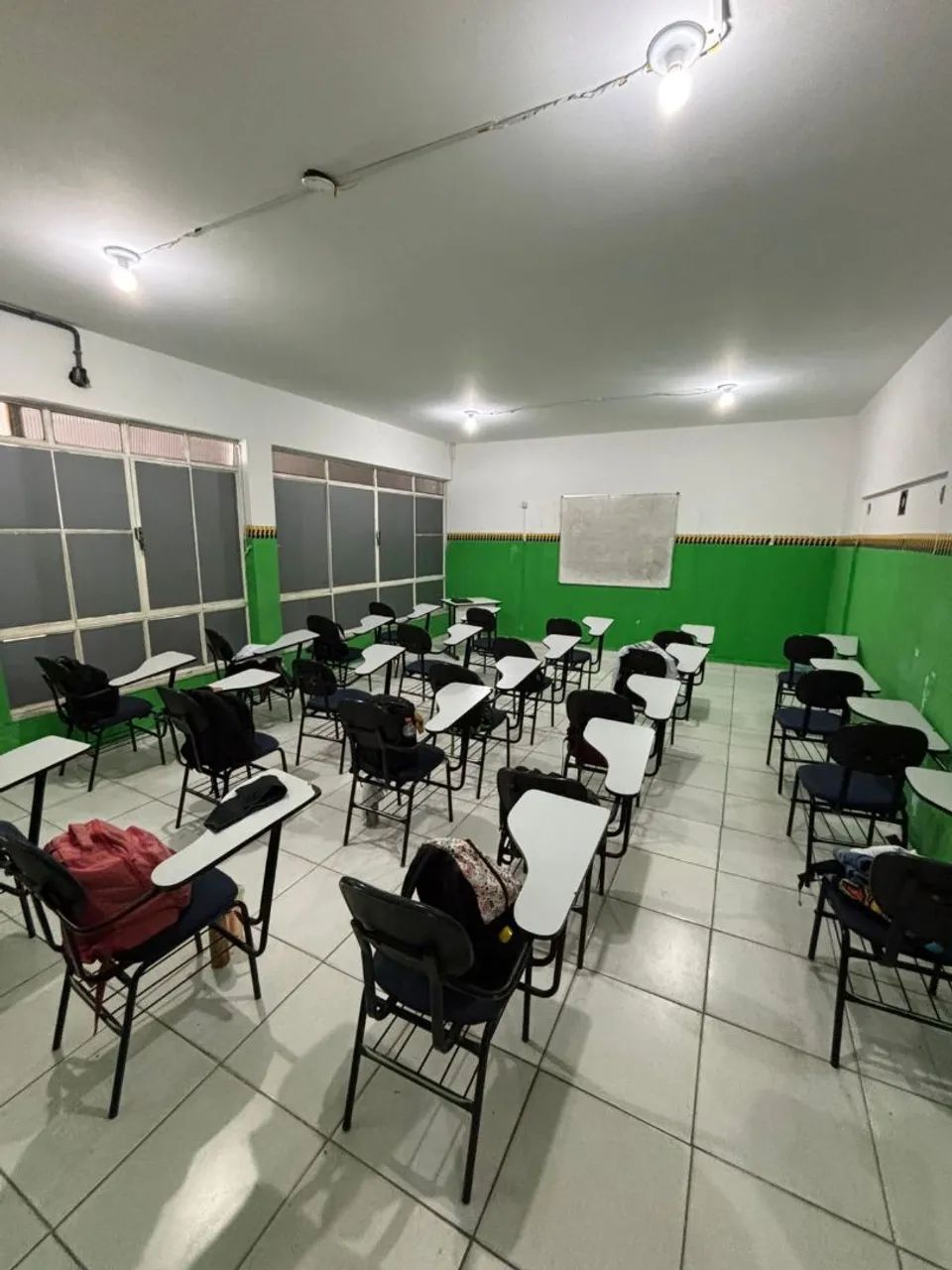 ALUGA-SE IMÓVEL COMERCIAL AMPLO - 528m² - CENTRO DE NOVA IGUAÇU  - Foto 3