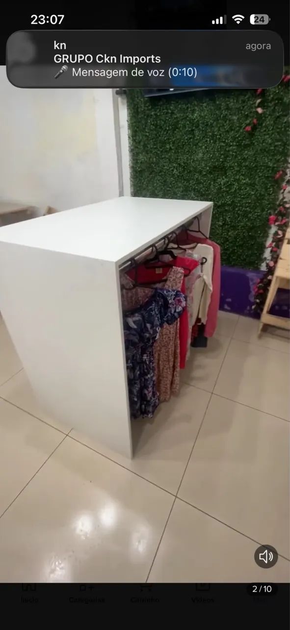 Balcão Central Cabideiro Expositor Mdf Branco Para Lojas