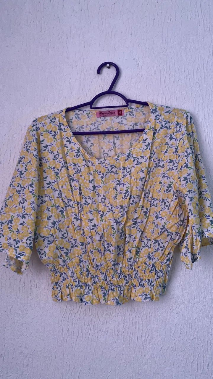 2 Blusas Floral