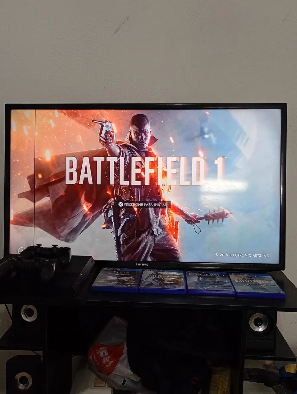 Ps4 1TB 1 controle e 3 jogos