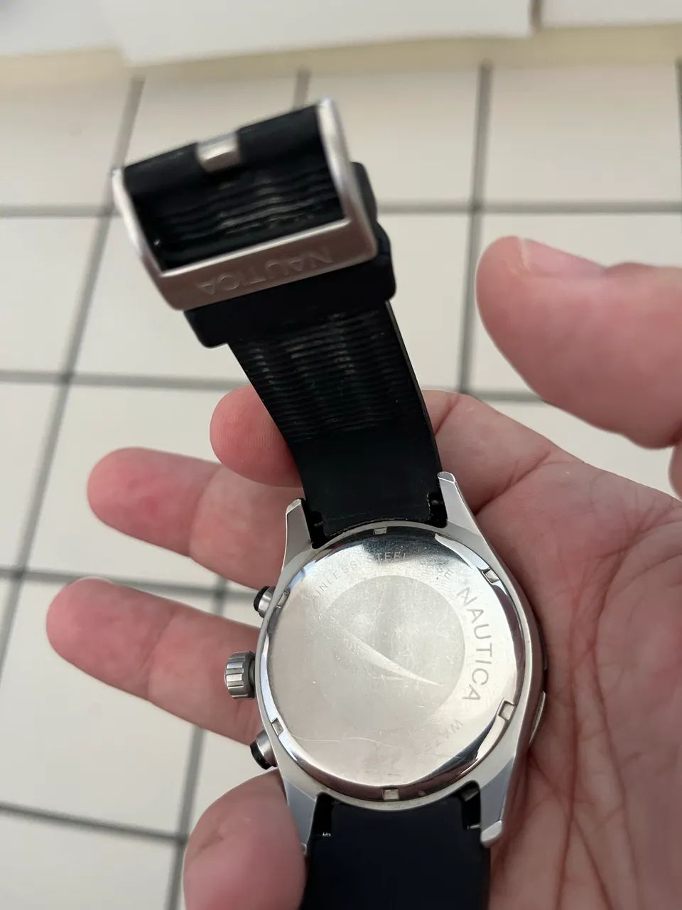 Relógio Náutica A21530G com duas pulseiras. - Foto 2
