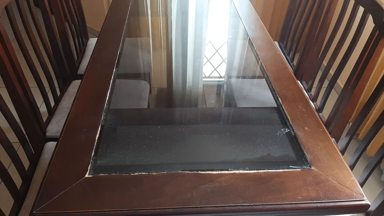 Mesa de jantar com 6 cadeiras           *Usada* - Foto 4