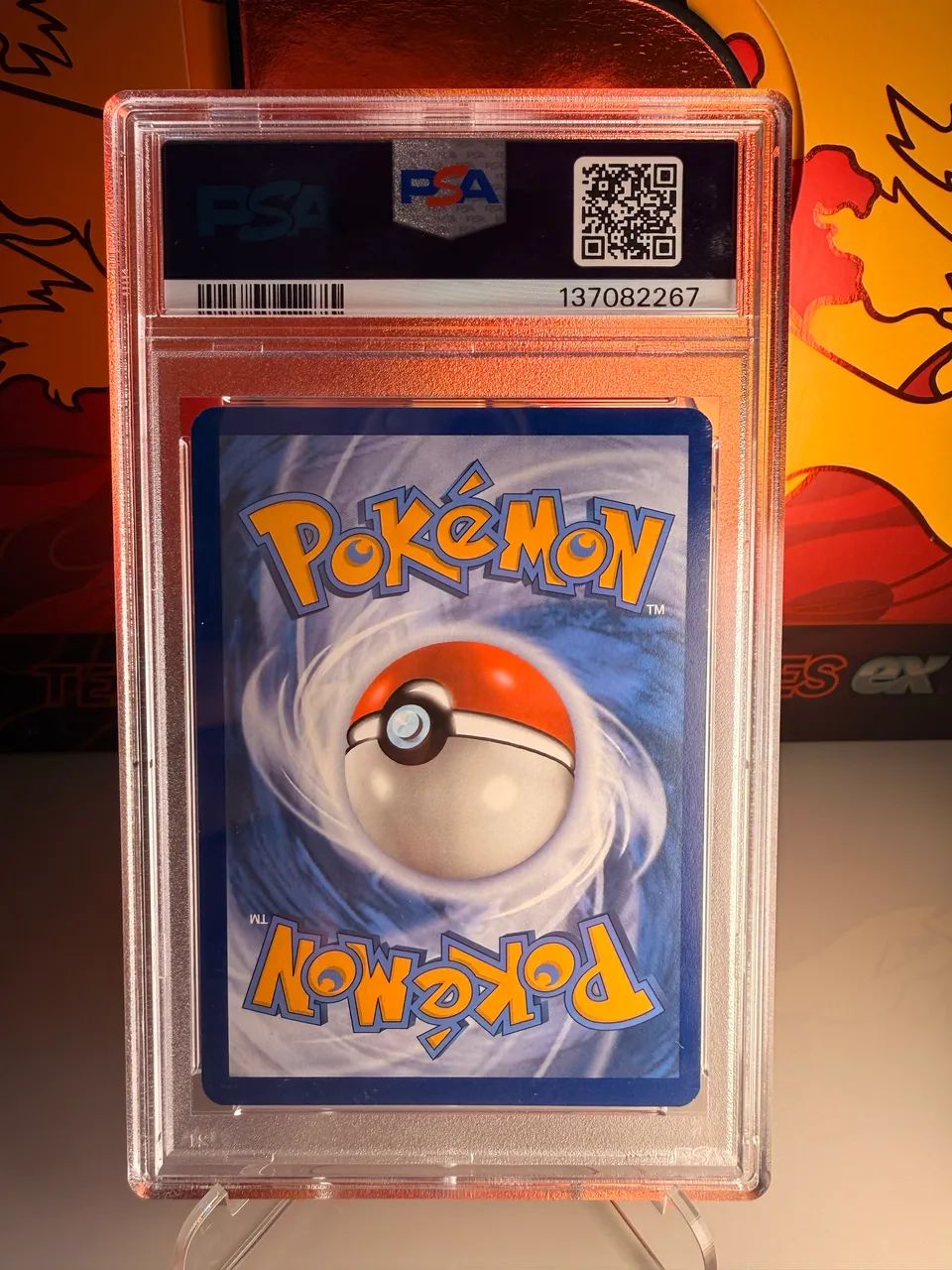 Carta graduada Pikachu PSA 8 - Foto 2