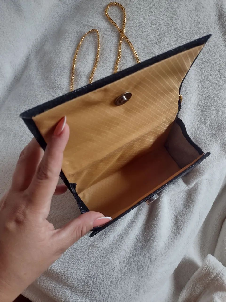 Bolsa preta com alça de corrente  - Foto 2