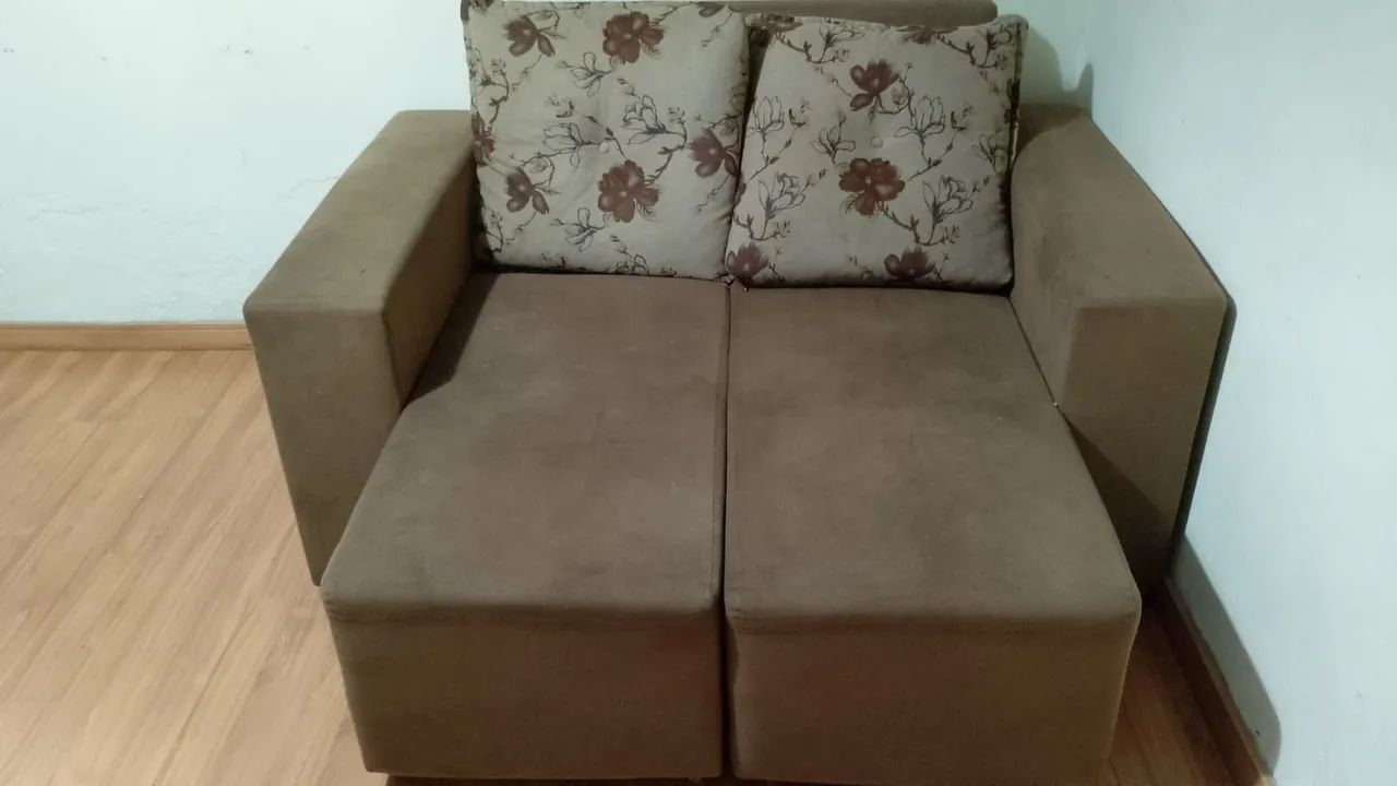 Vendo sofá retrátil 2 lugares  - Foto 2