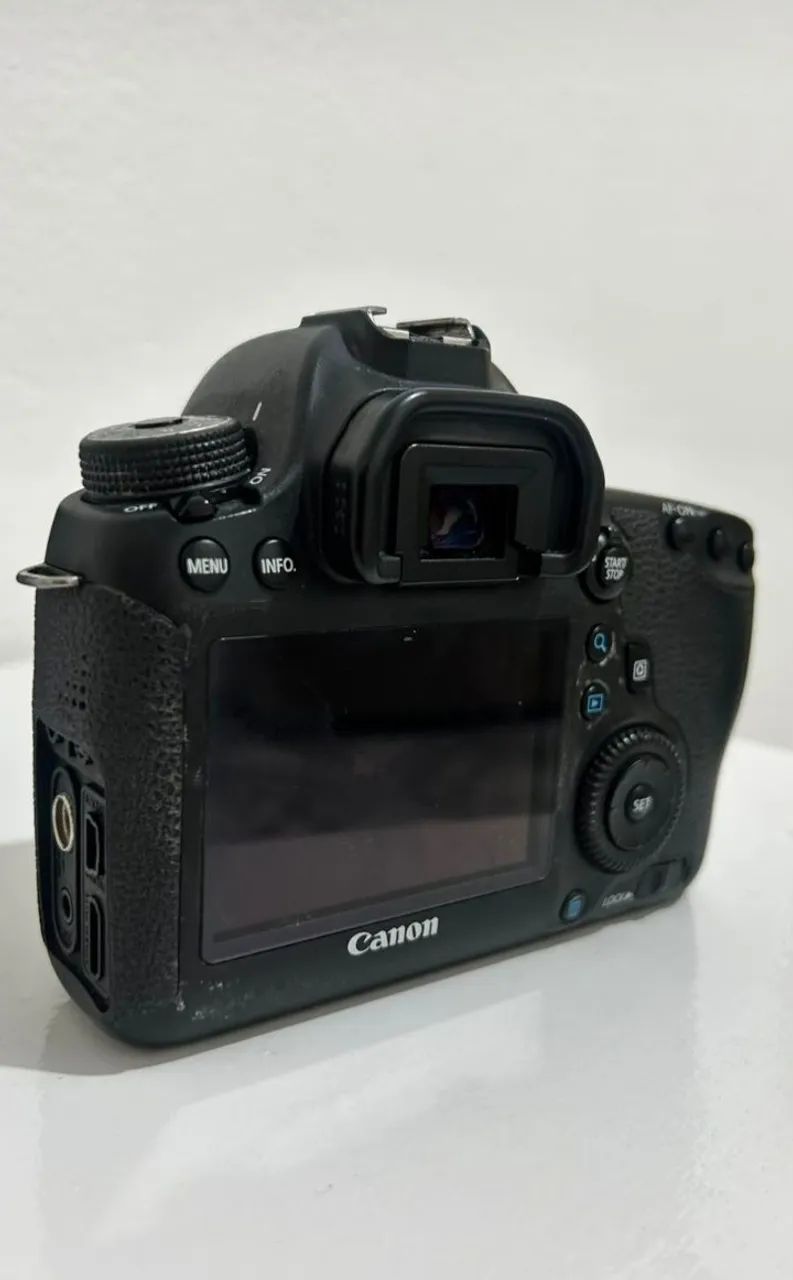 CÂMERA DIGITAL 6D - Foto 2