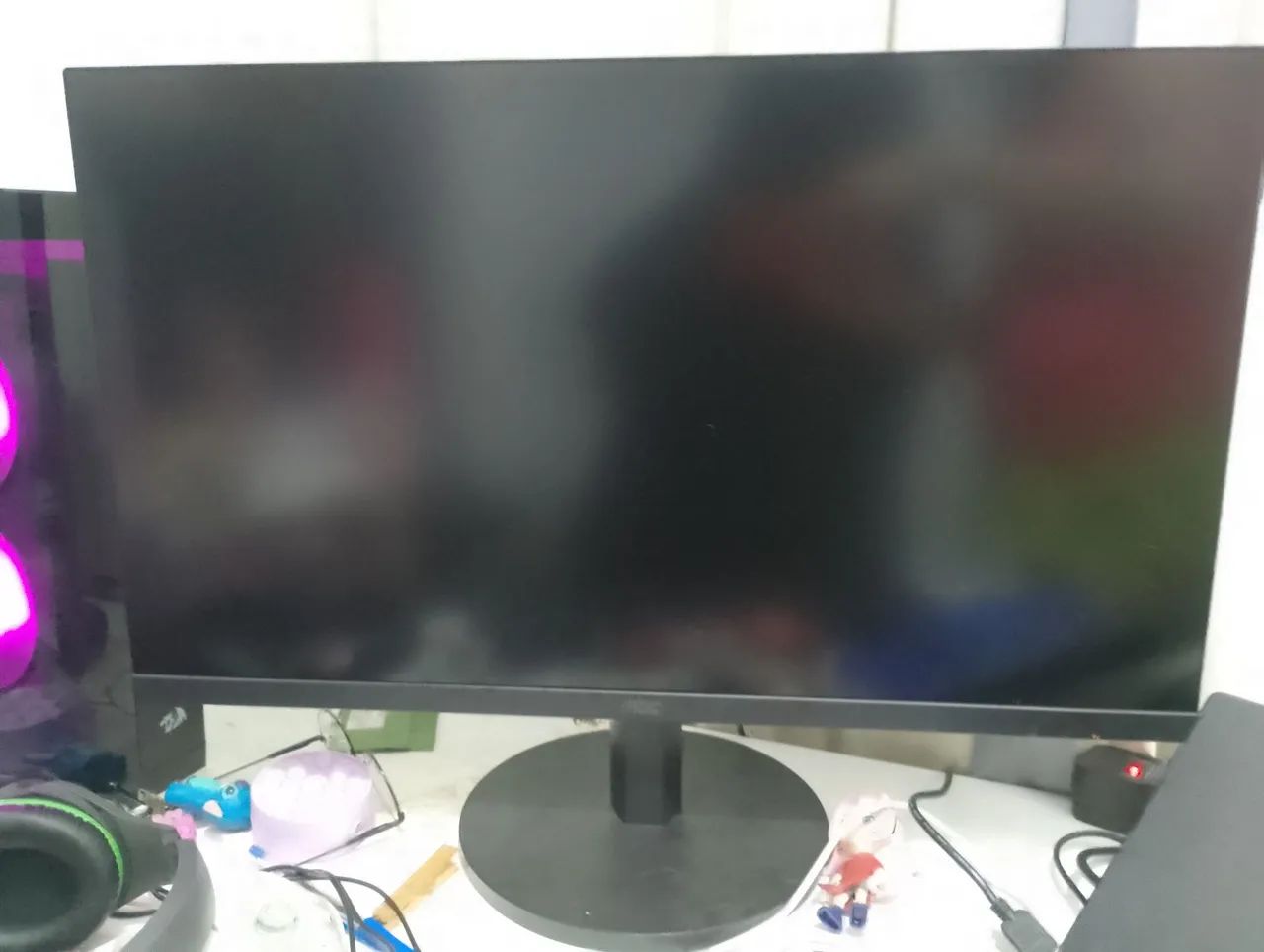 Monitor AOC 27" 4K com Alto-falantes - Foto 2