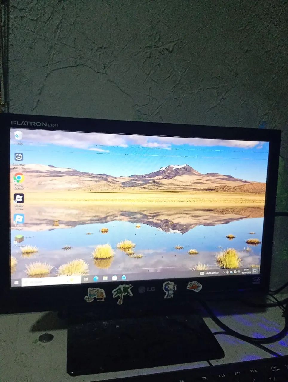 Computador de escritório padrão  - Foto 2
