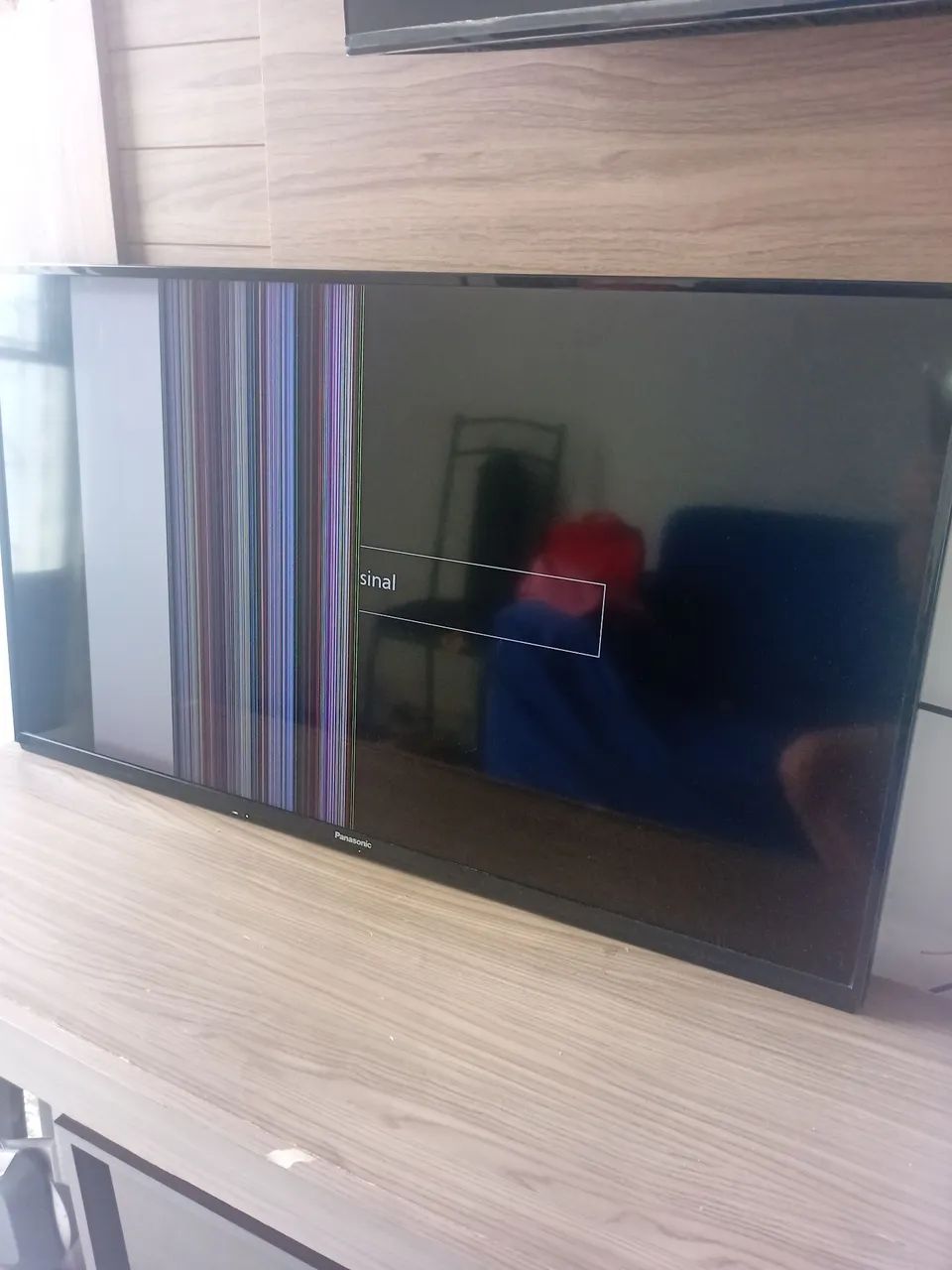 Vendo uma TV digital Panasonic pra resolver peça valor  100 reais  - Foto 3