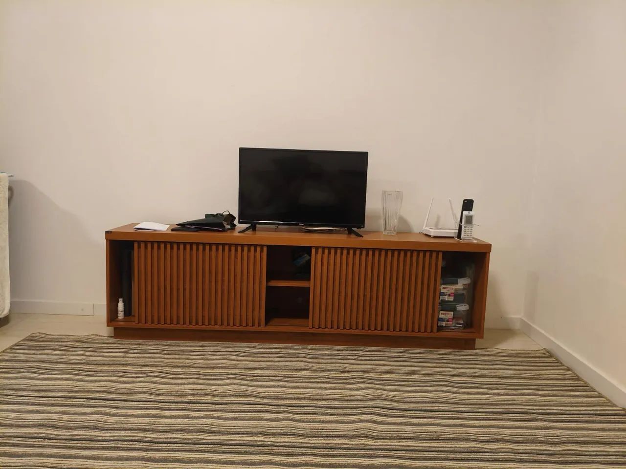 Vendo rack para sala 100% MDF - Foto 2