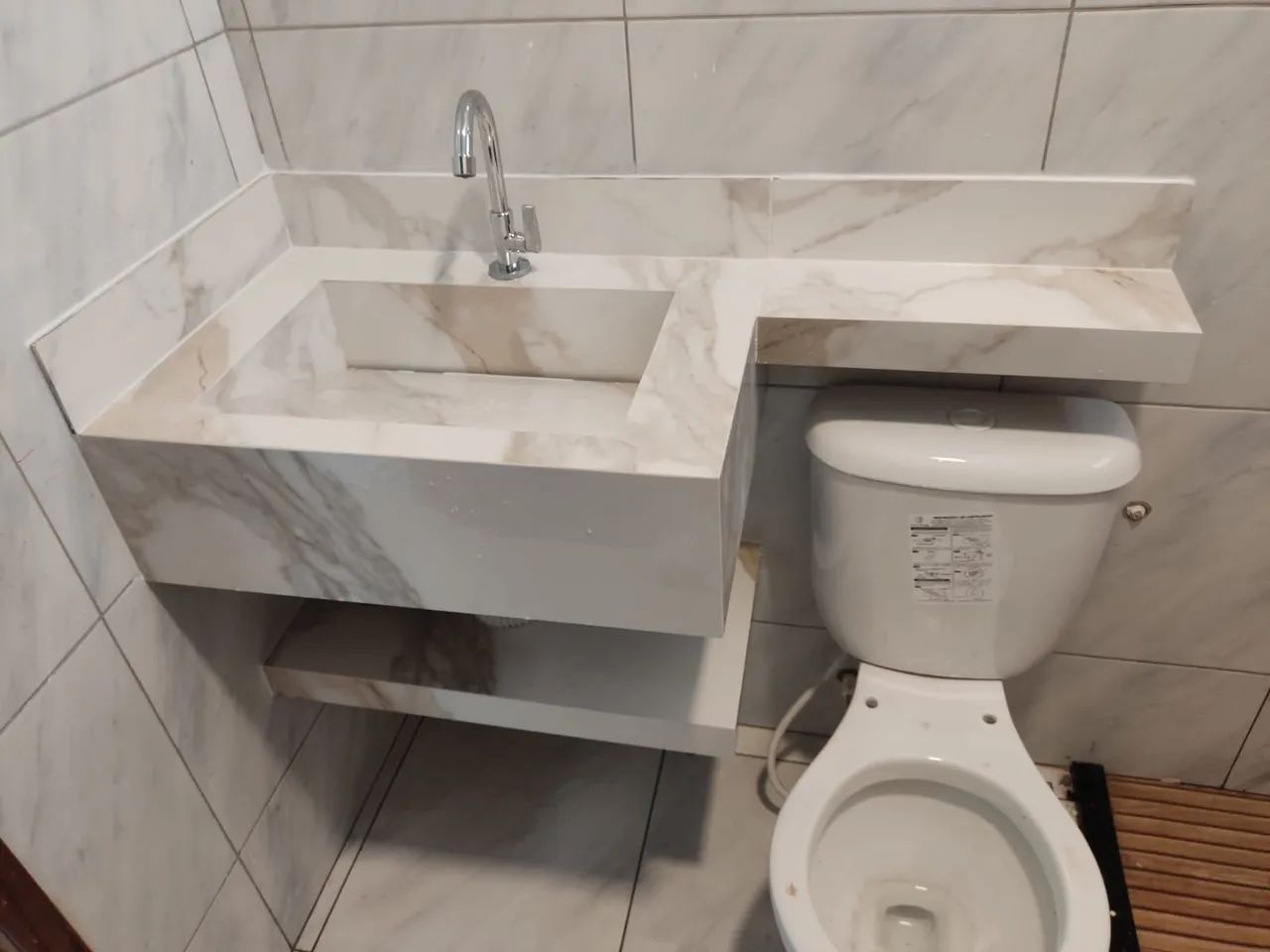 Pia escupida no porcelanato sobre medida  - Foto 2