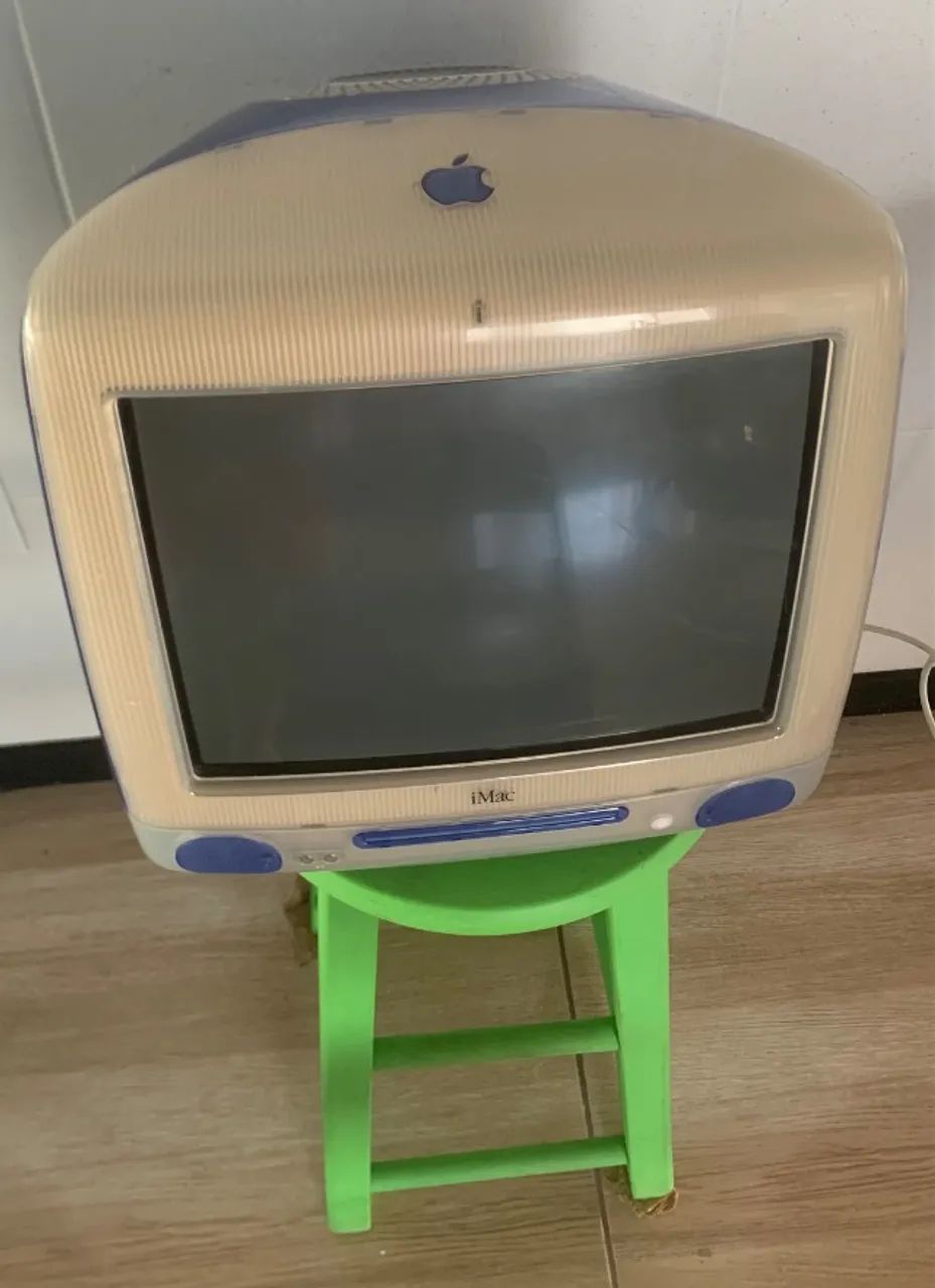 Computador iMac G 3 em 1 primeira geraçåo cor azul - Computadores