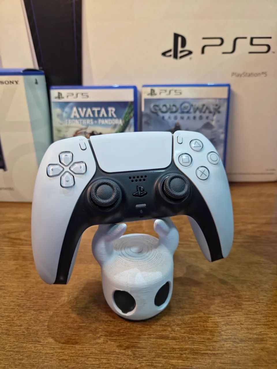 PS5 COM LEITOR + 2 JOGOS + BASE CARREGADORA - Foto 2