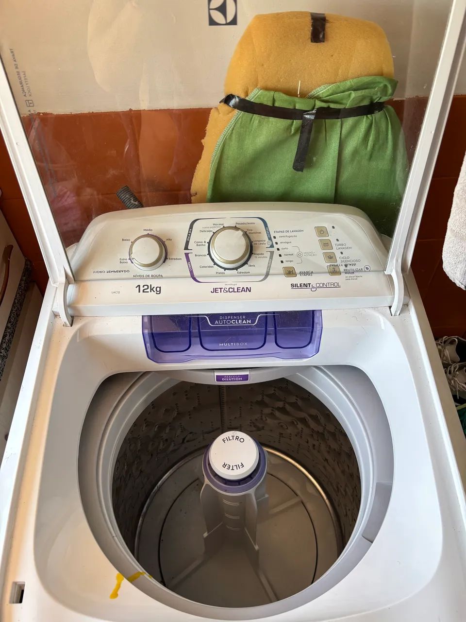 Máquina de Lavar Roupa 