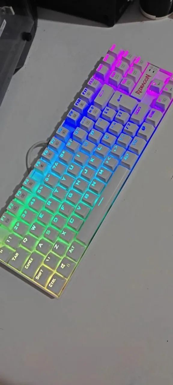 Teclado Redragon Kumara K552 RGB