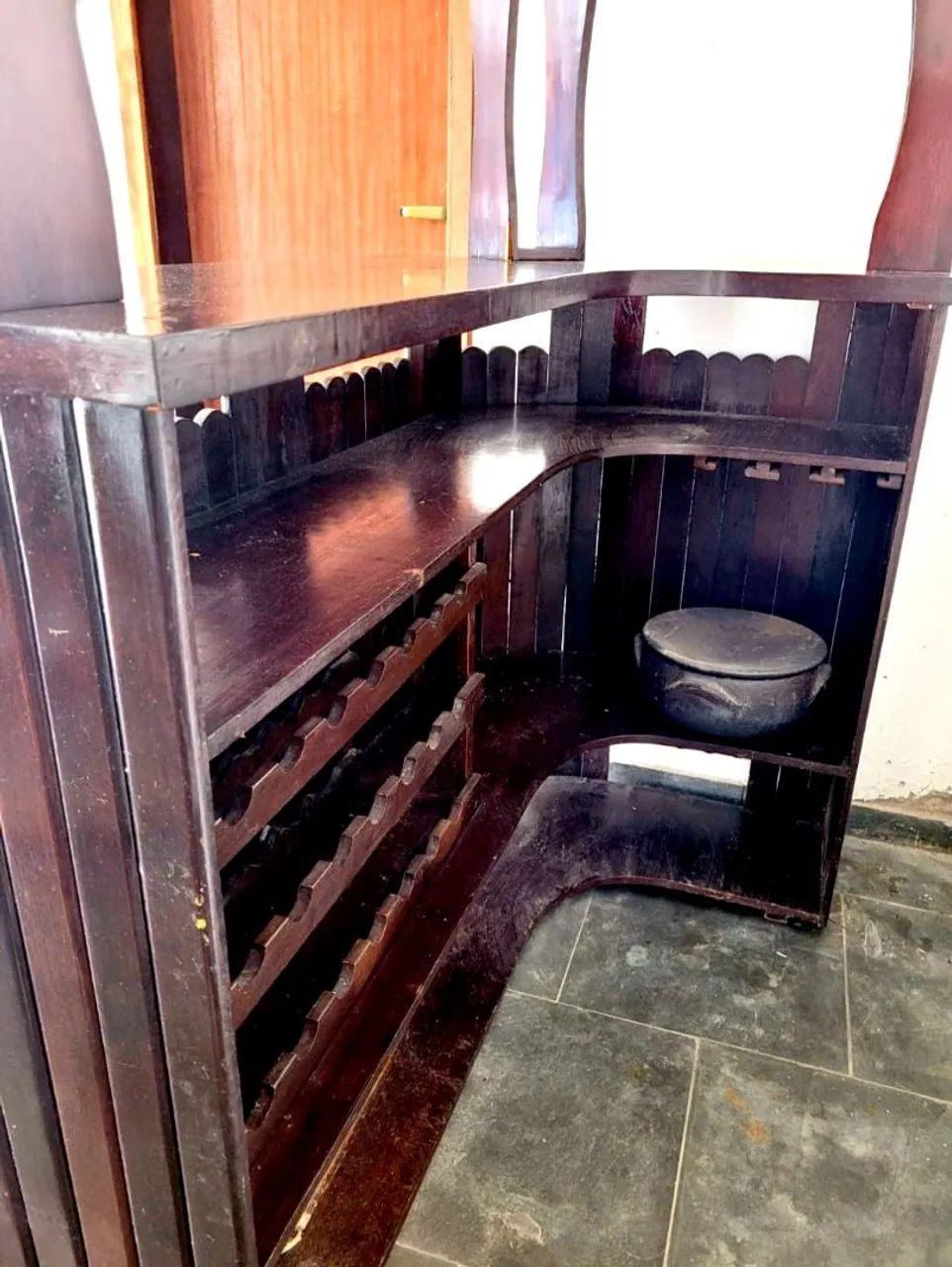 Bar em madeira Maciça  - Foto 2