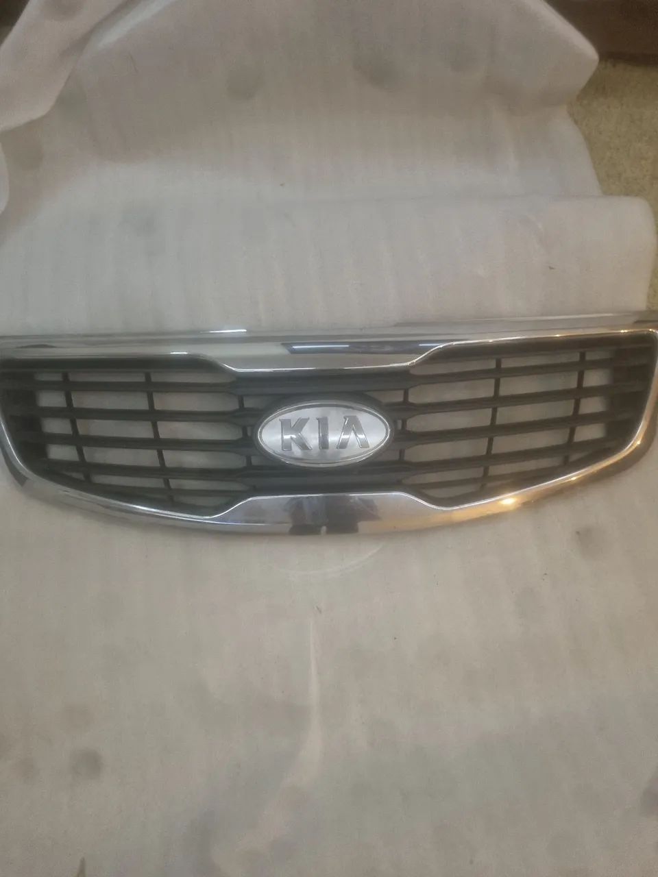 Vendo grade dianteira da Sportage 2014 zap *  - Foto 2