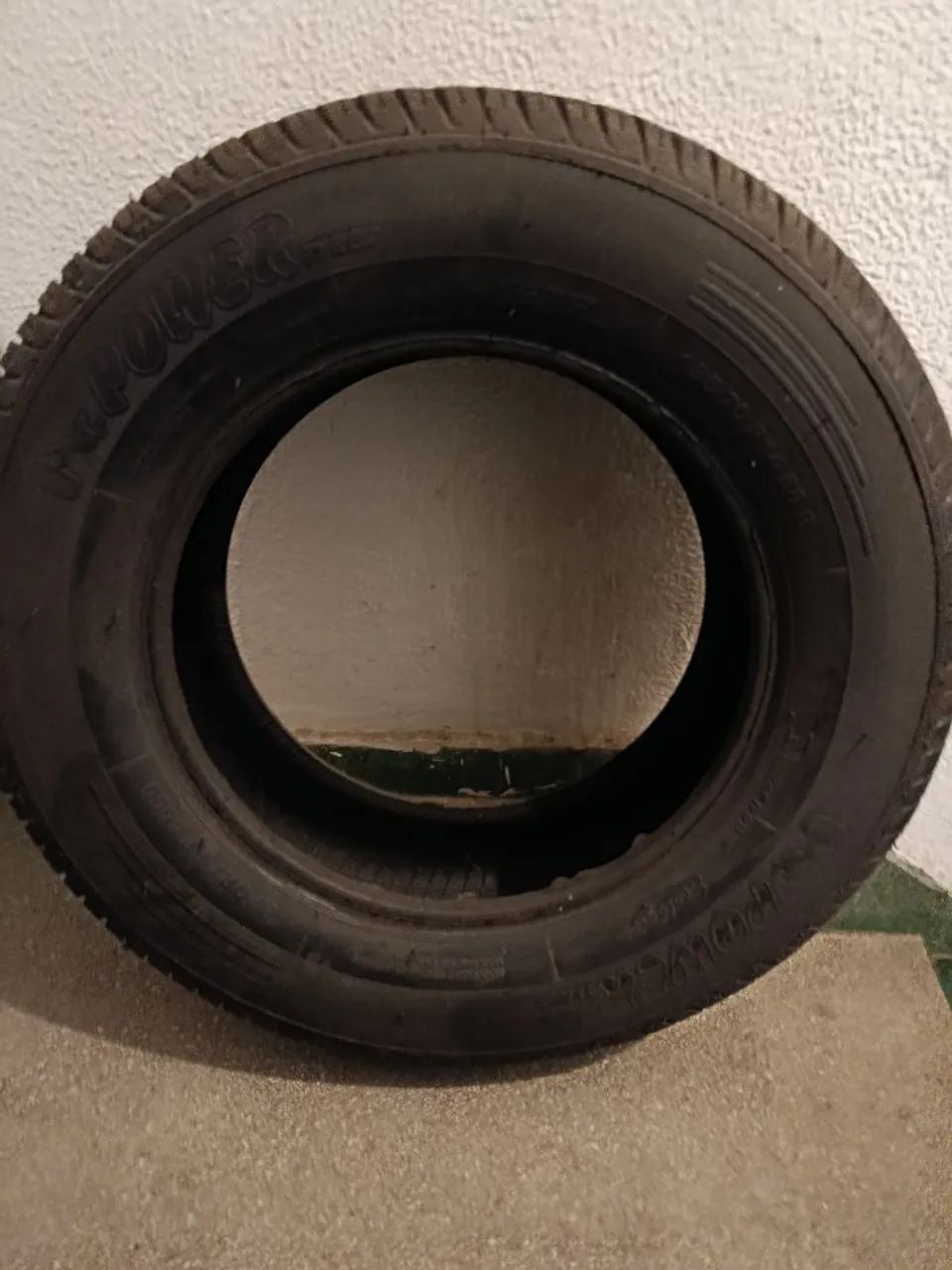 Pneu aro 14 
