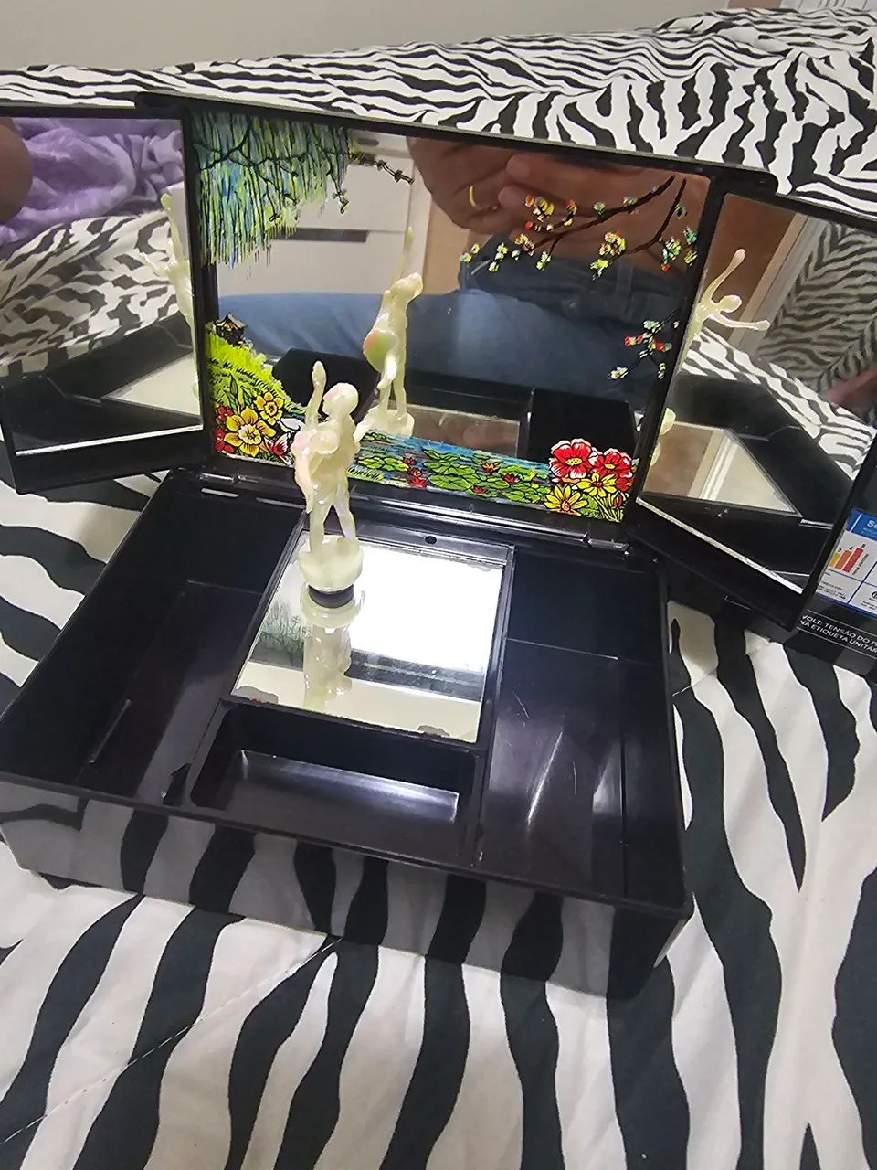 Caixinha de música antiga 