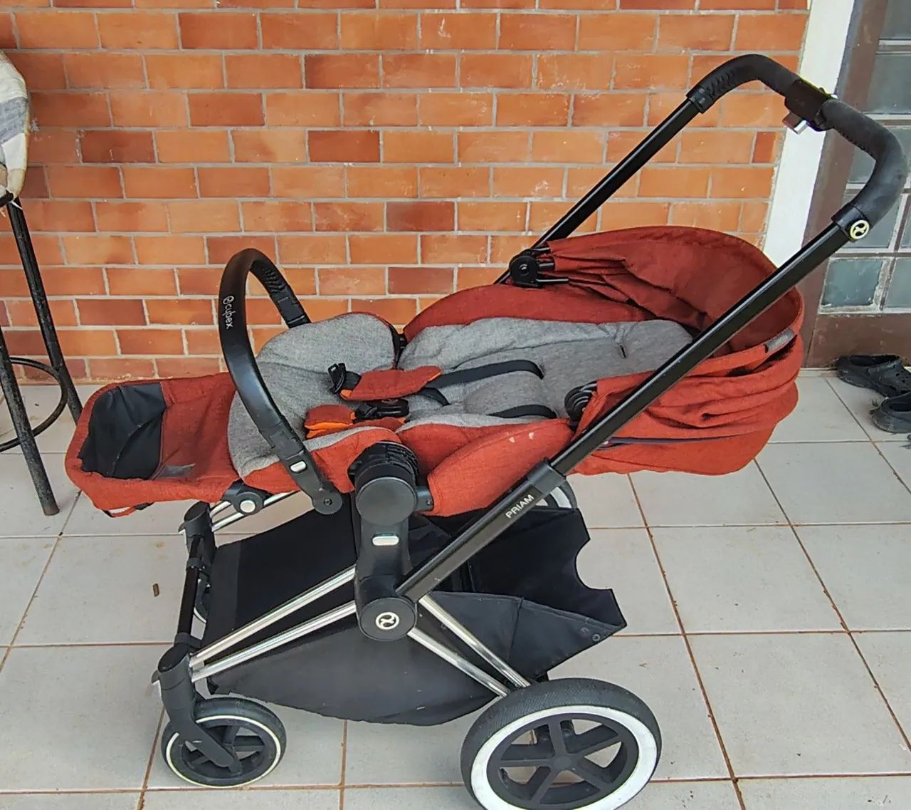 Carrinho de bebê cibex priam  - Foto 2