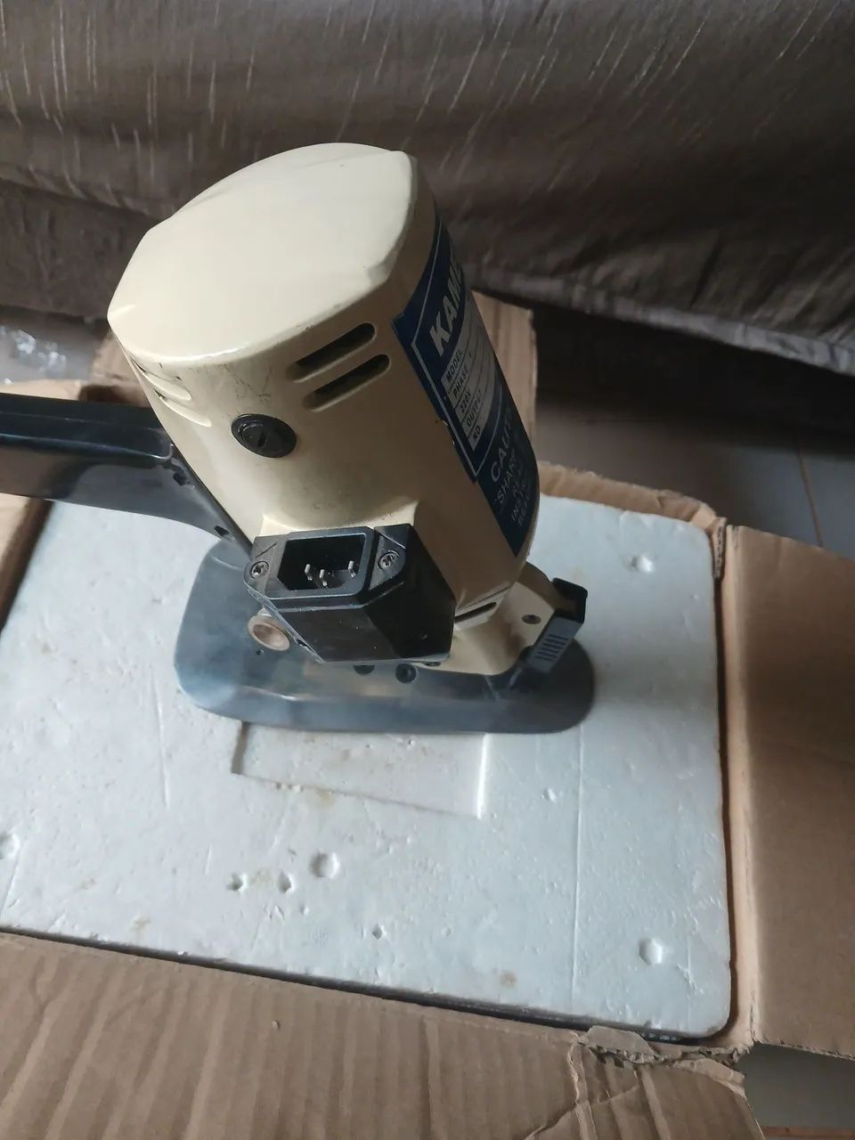 Máquina de cortar tecido  - Foto 2