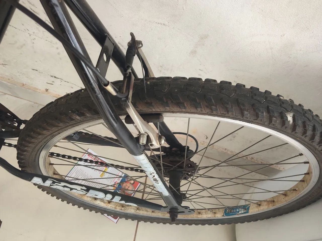 Bicicleta aro 26 com marcha - Foto 3