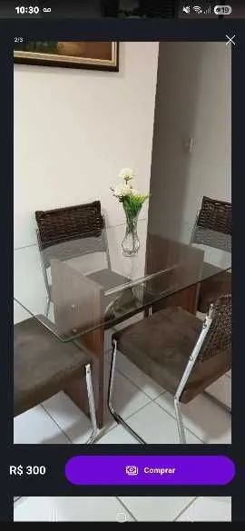 Mesa de jantar com tampa de vidro