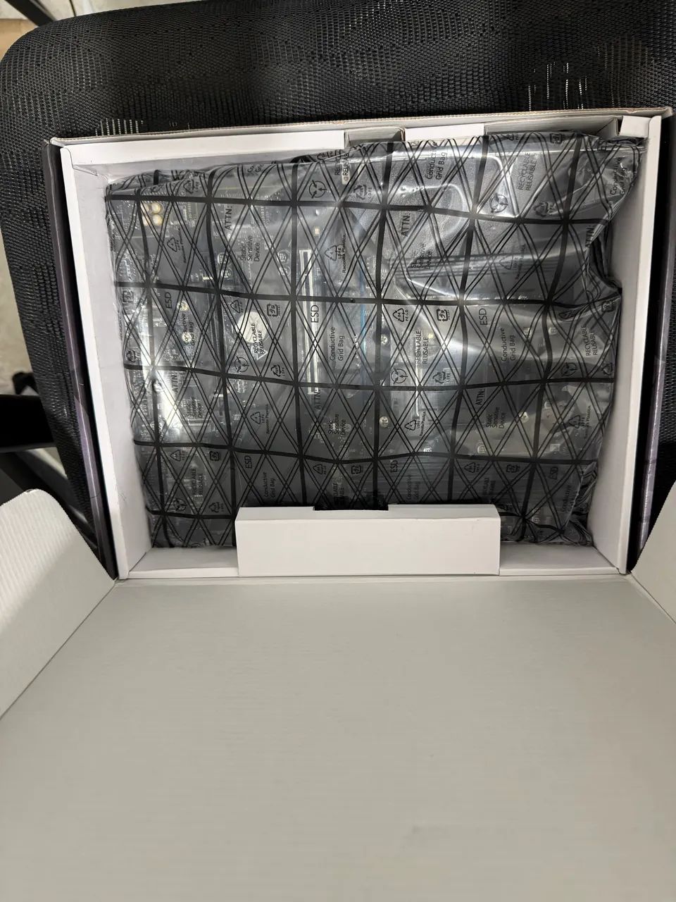Placa Mãe MSI B550 Gaming Plus - Nova - Foto 3