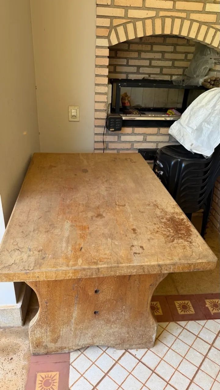 MESA DE MADEIRA MACIÇA 
