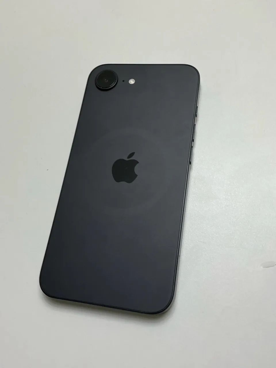 iPhone 16e 128GB Preto - Com Caixa! Modelo Brasileiro