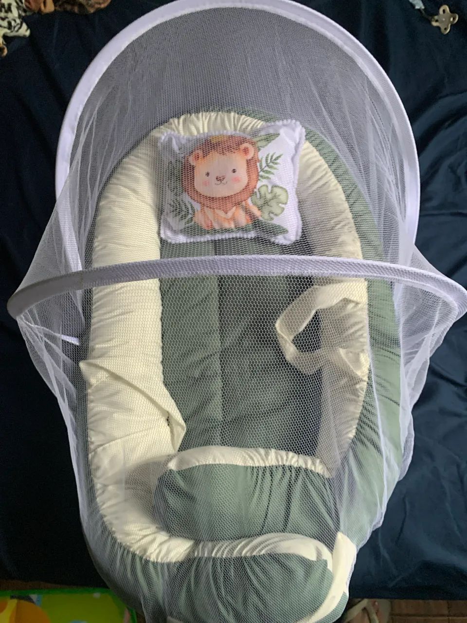 Ninho redutor para bebê do Safari 
