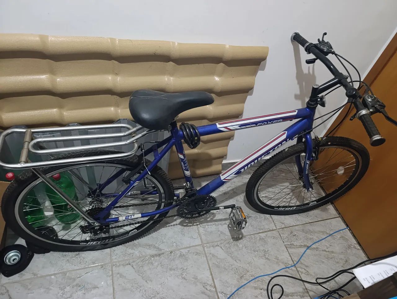 Bicicleta aro 26 semi nova - Foto 3