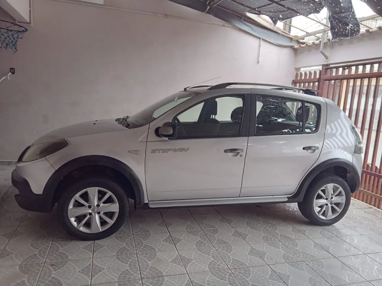 Renault Sandero Stepway - Foto 2