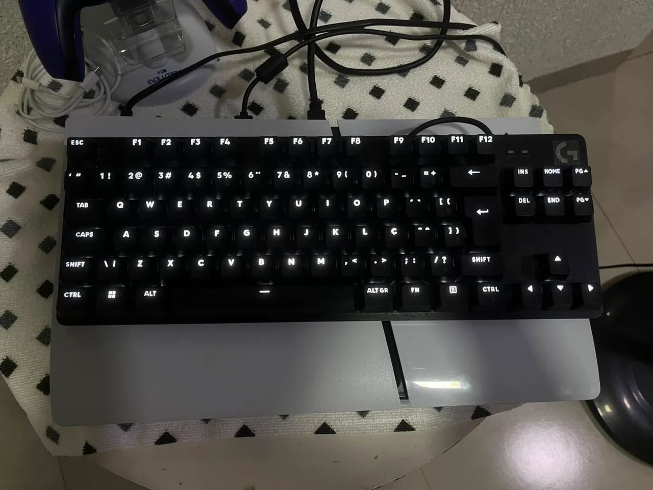 Teclado gamer mecânico Logitech - Foto 3