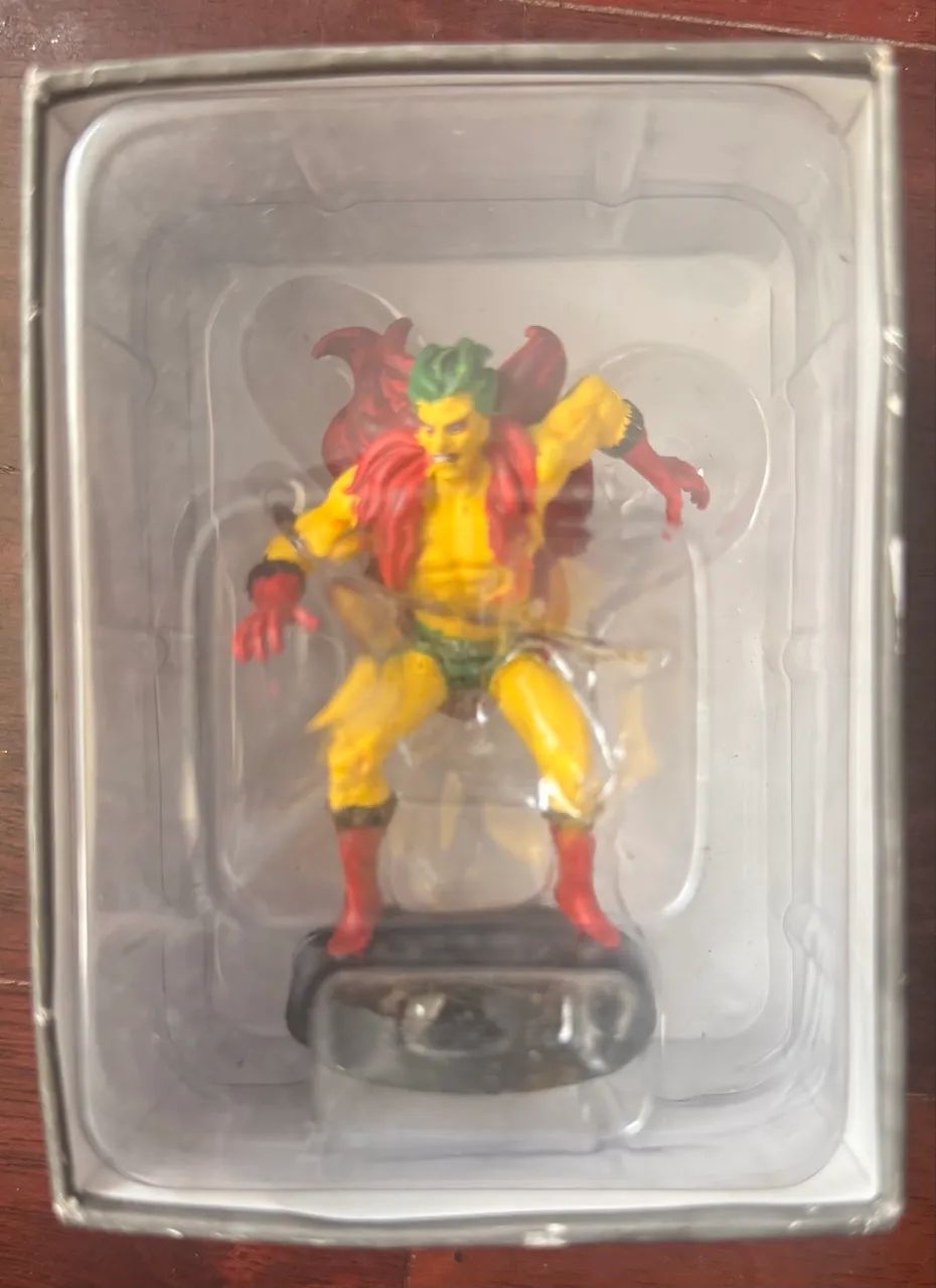 41 Miniaturas de Chumbo da Coleção Marvel e DC - Foto 3