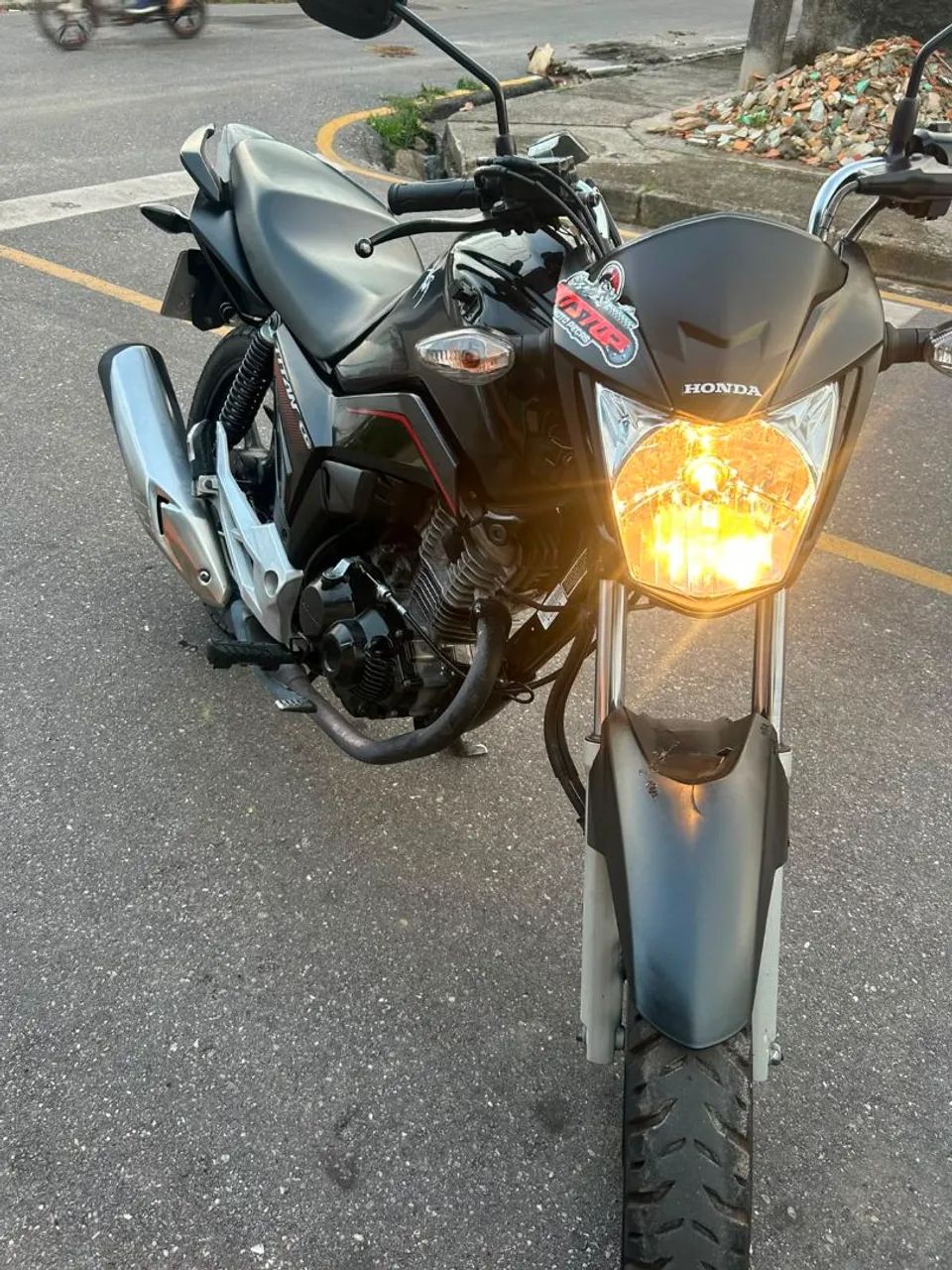 Titan 160
