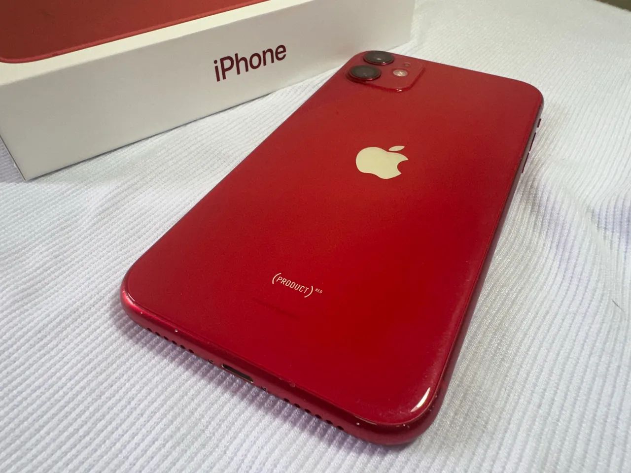 iPhone 11 (RED) 64Gb + nota fiscal - Celulares e Smartphones - São
