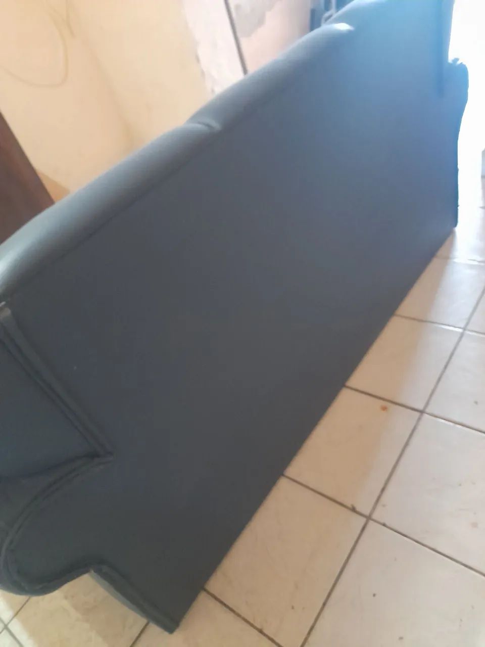 Sofa 3 lugares muito novo  - Foto 2