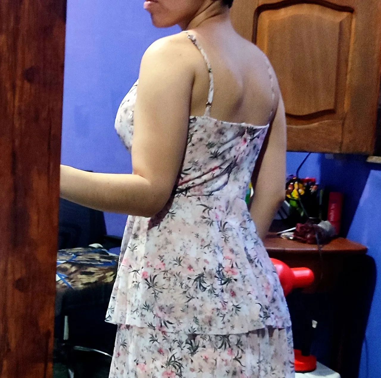 Vestido Social floral rodado com folhos (USADO) - Foto 3