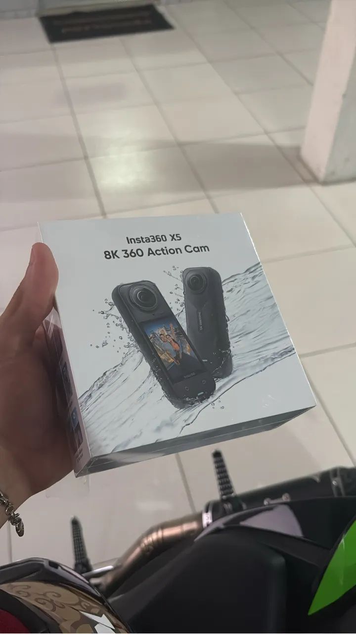 CÂMERA INSTA 360 X5 - NOVA