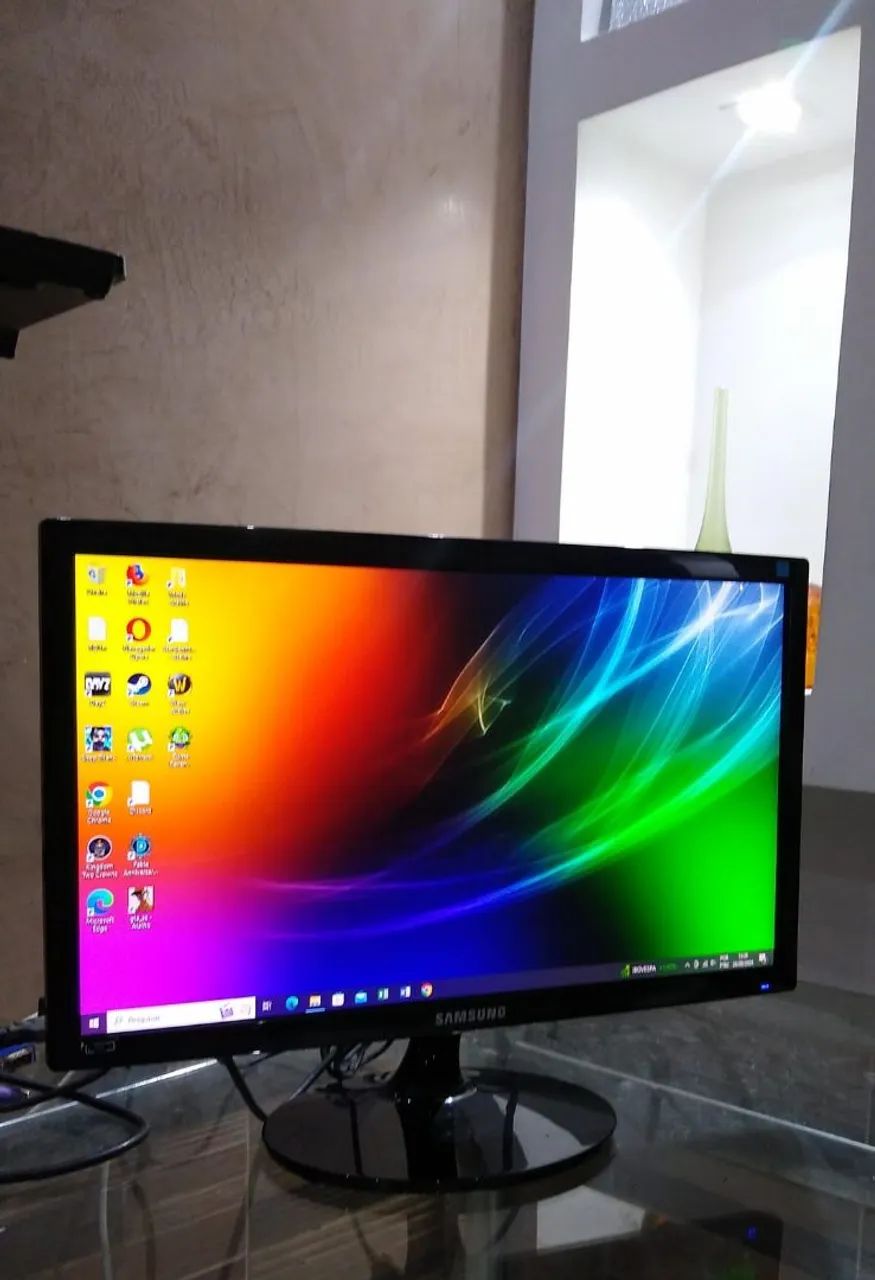 Monitor Samsung LED 20 polegadas com adaptador HDMI. Parcelo no cartão  - Foto 2