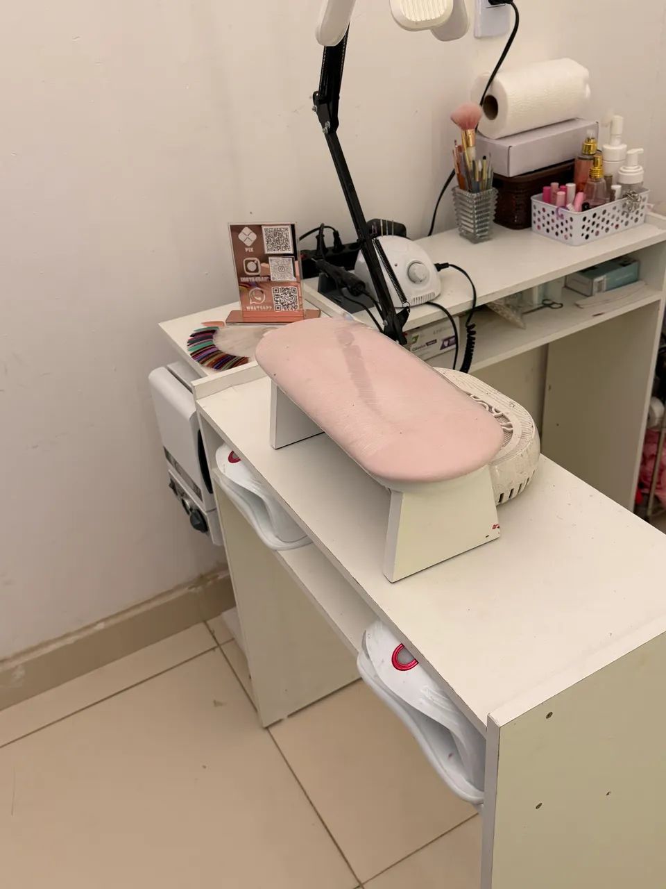 Mesa pra studio de unhas Lash  - Foto 4