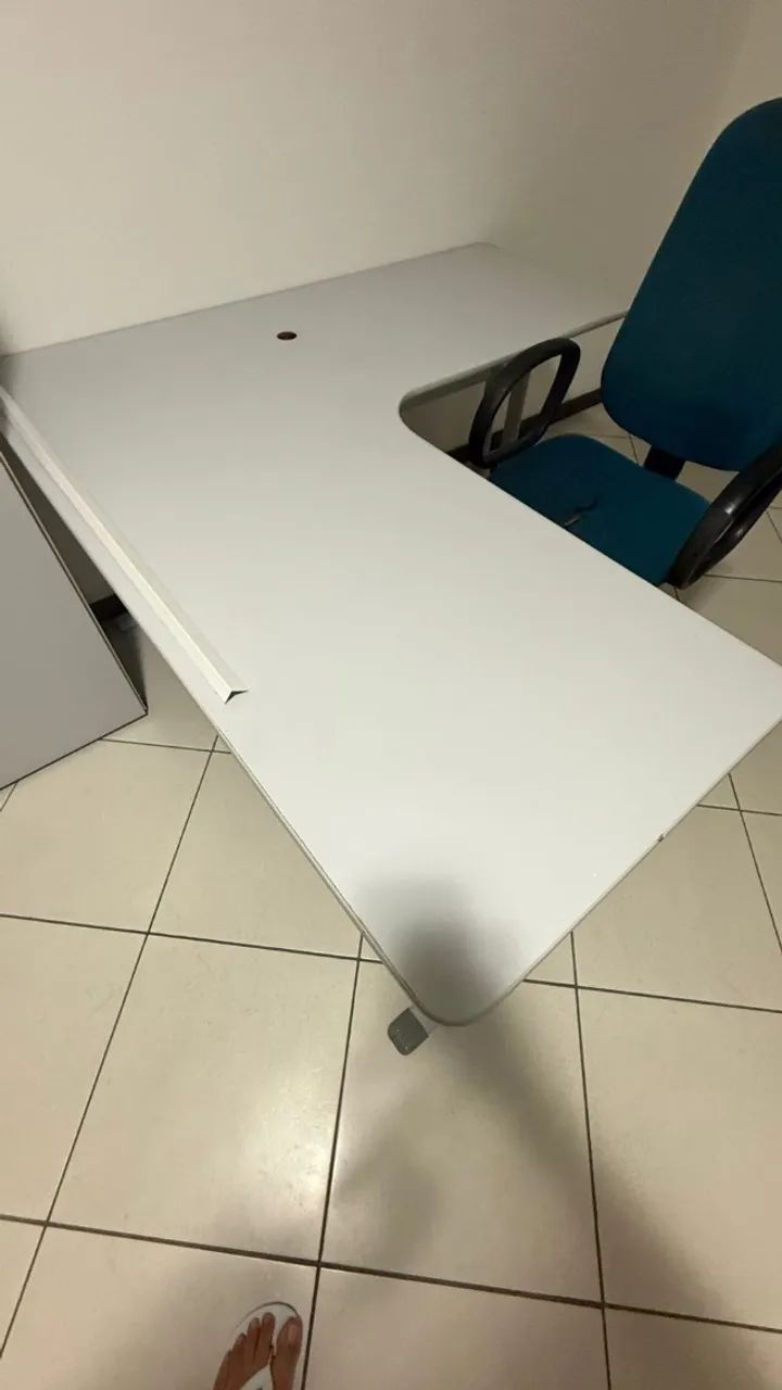 Mesa de Escritório Com Cadeira  - Foto 3