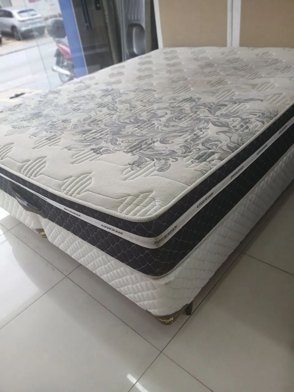 Linda cama queem size de casal ( $$ 700 ) * - Foto 5