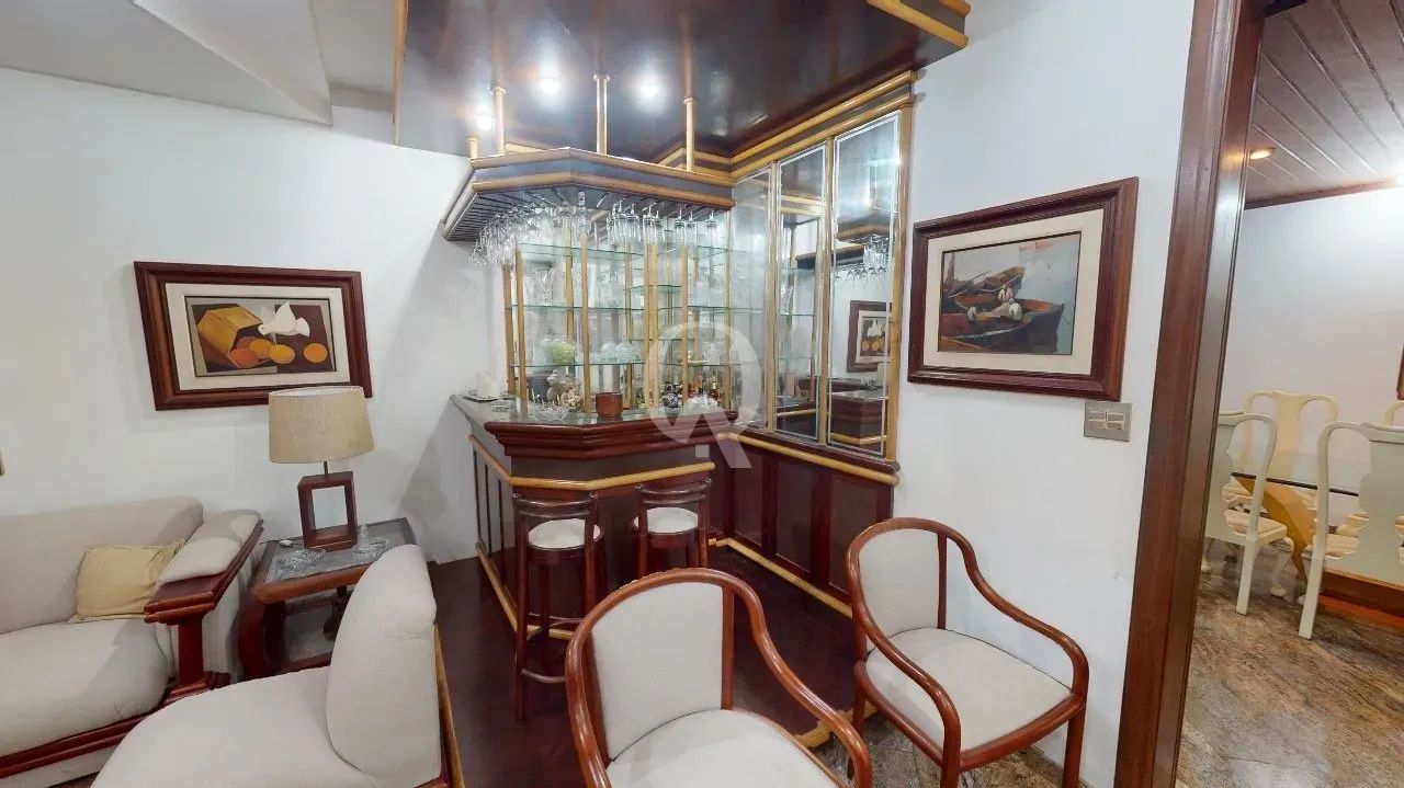 Casa triplex com 5 quartos na Urca - Foto 4