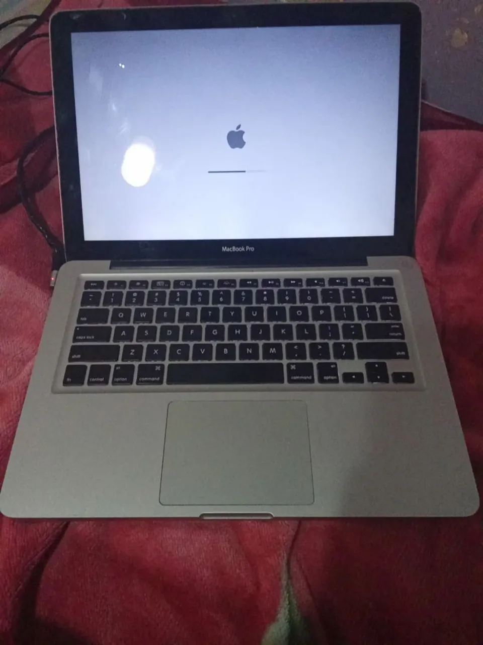 MacBook Pro (14インチ, 2021) シルバー APPLE 〔中古〕MacBook Pro (14インチ, 2021) シルバー MKGR3J/A Apple