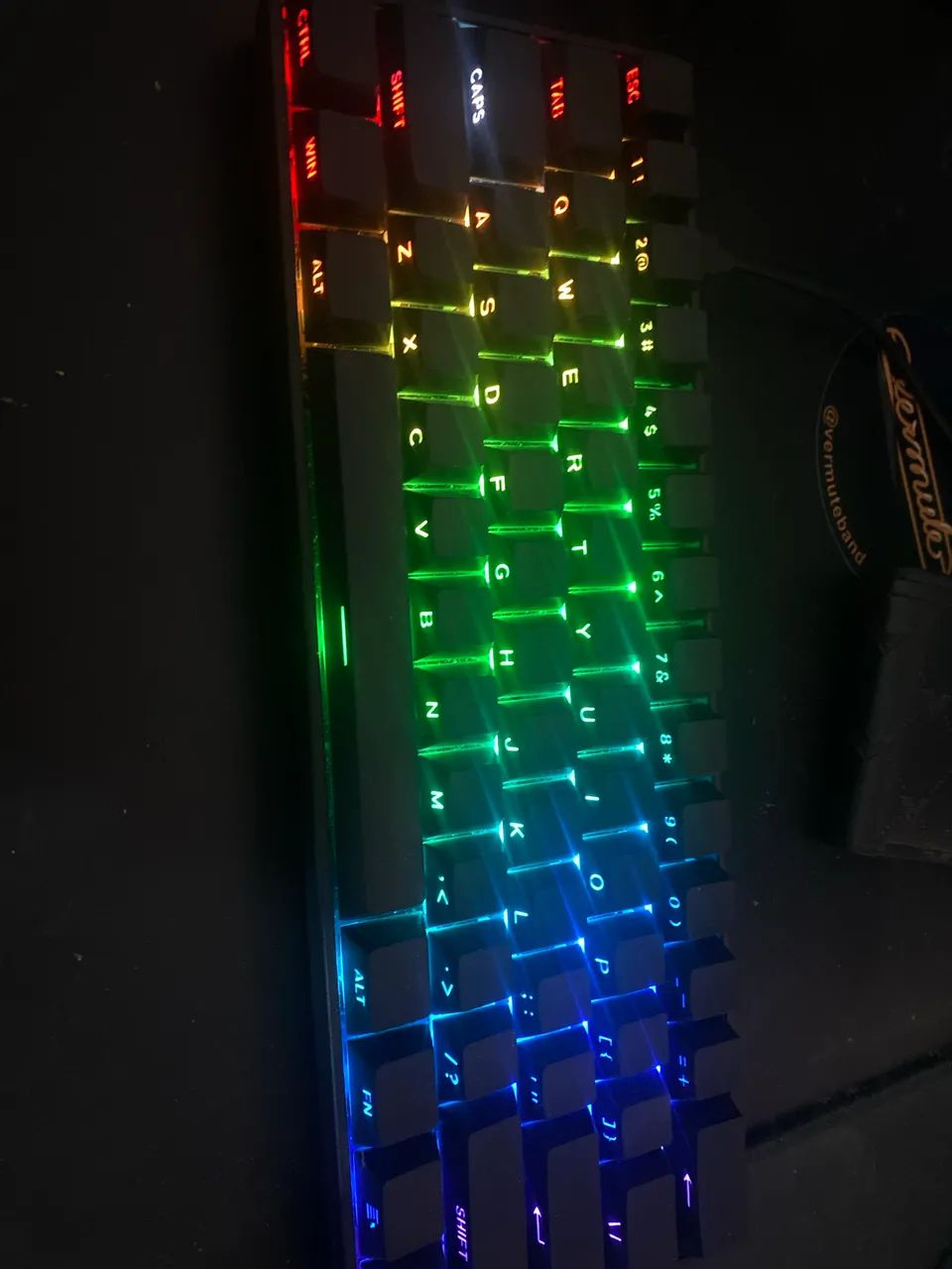 Teclado magnético 60% akko fun 60 pro he, em perfeito estado.