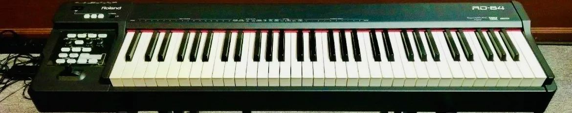 Teclado ROLAND RD 64  - Foto 4