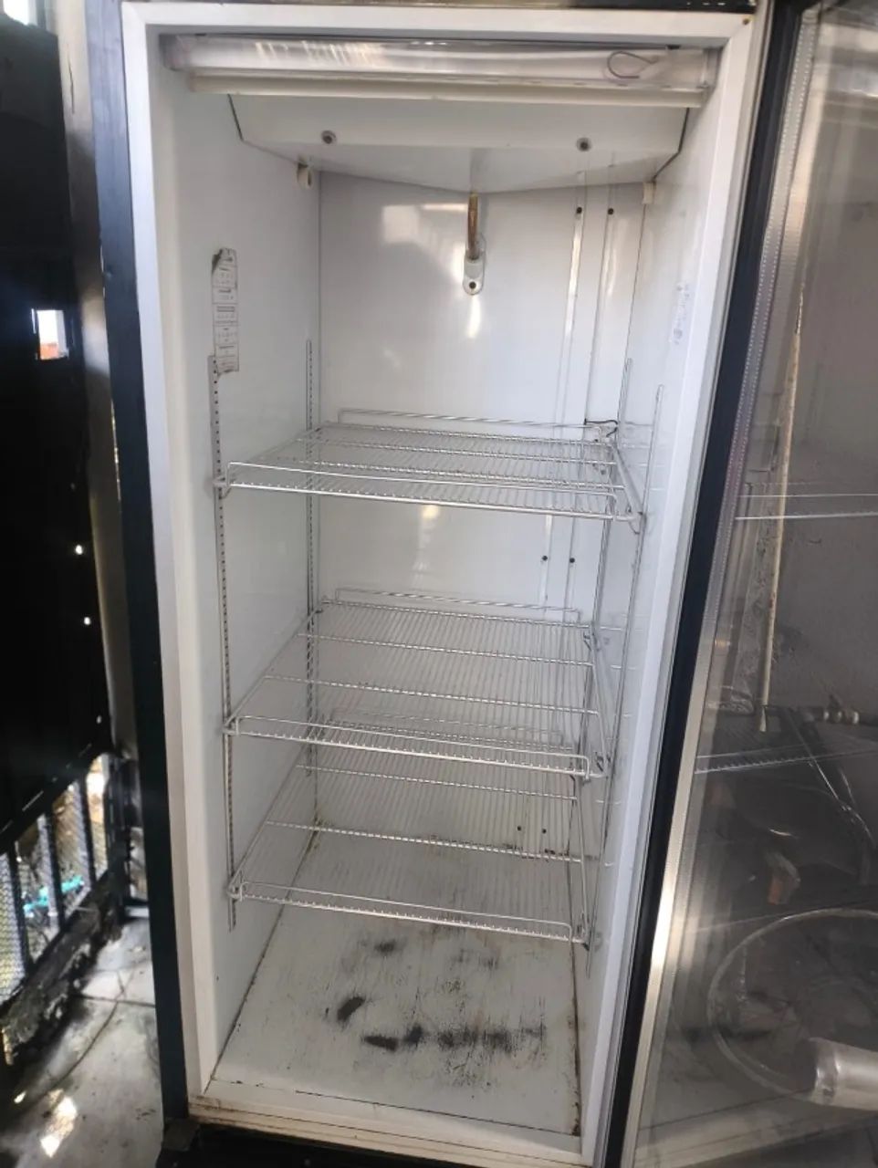 Refrigerador Expositor Vertical - Foto 2